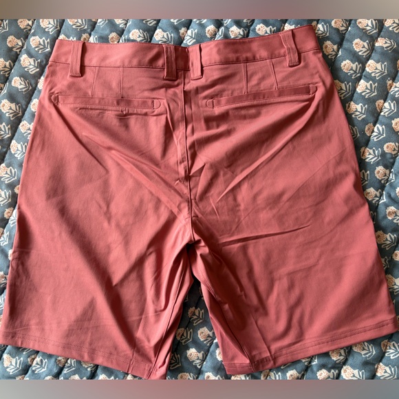 🌺🩳 Rhone 9" Commuter Short • Nantucket Red • Waist 32 • NWT - Picture 9 of 9